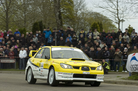 Martin Johansen stiller til start i Rally Sønderjylland Skærbæk i en firhjulstrukket Subaru Impreza, og han går efter sejren.